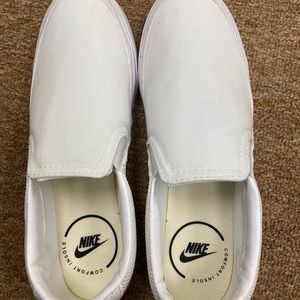 Brand new Nike sneakers, never worn.